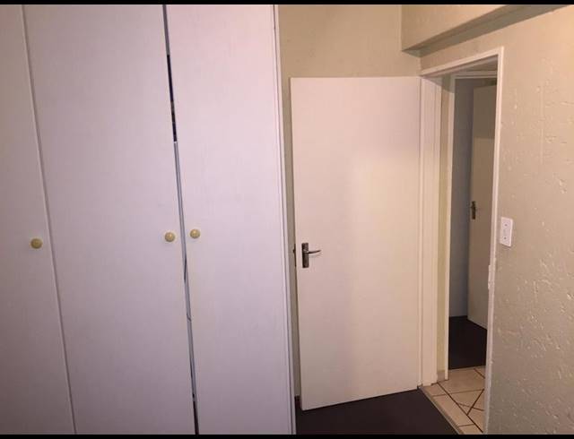 2 BEDROOM PROPERTY TO RENT IN WILGEHEUWEL